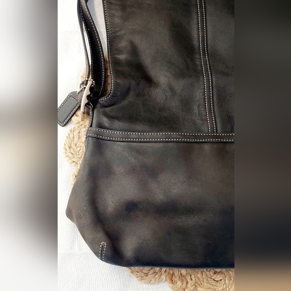 Coach Black Hampton Leather VTG Pre-Loved Crossbody/Shoulder Handbag - Authentic - Picture 6 of 13